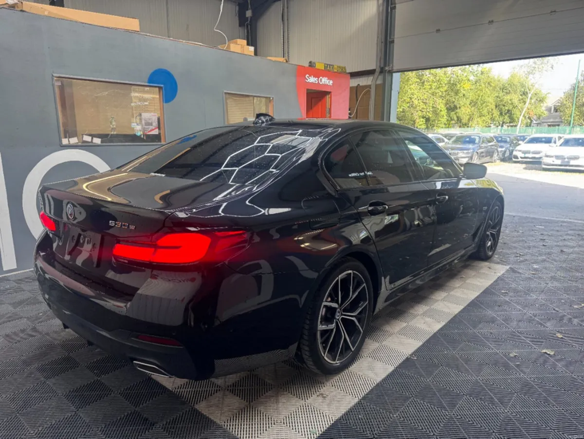 BMW 5-Series 2023 BMW 5 530 e MSP  AUTOMATIC/ CRUI - Image 3