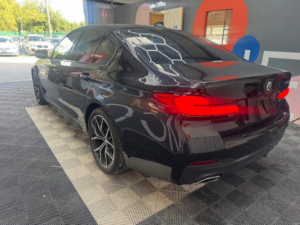 BMW 5-Series 2023 BMW 5 530 e MSP  AUTOMATIC/ CRUI - Image 5