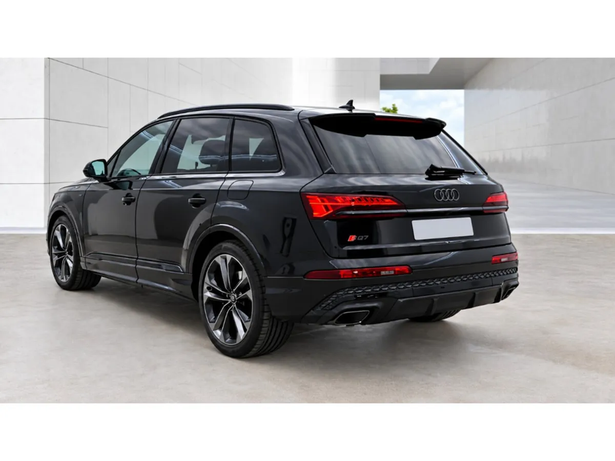 Audi Q7 (242) 55 TFSI-E S-LINE **BLACK EDITION** - Image 3