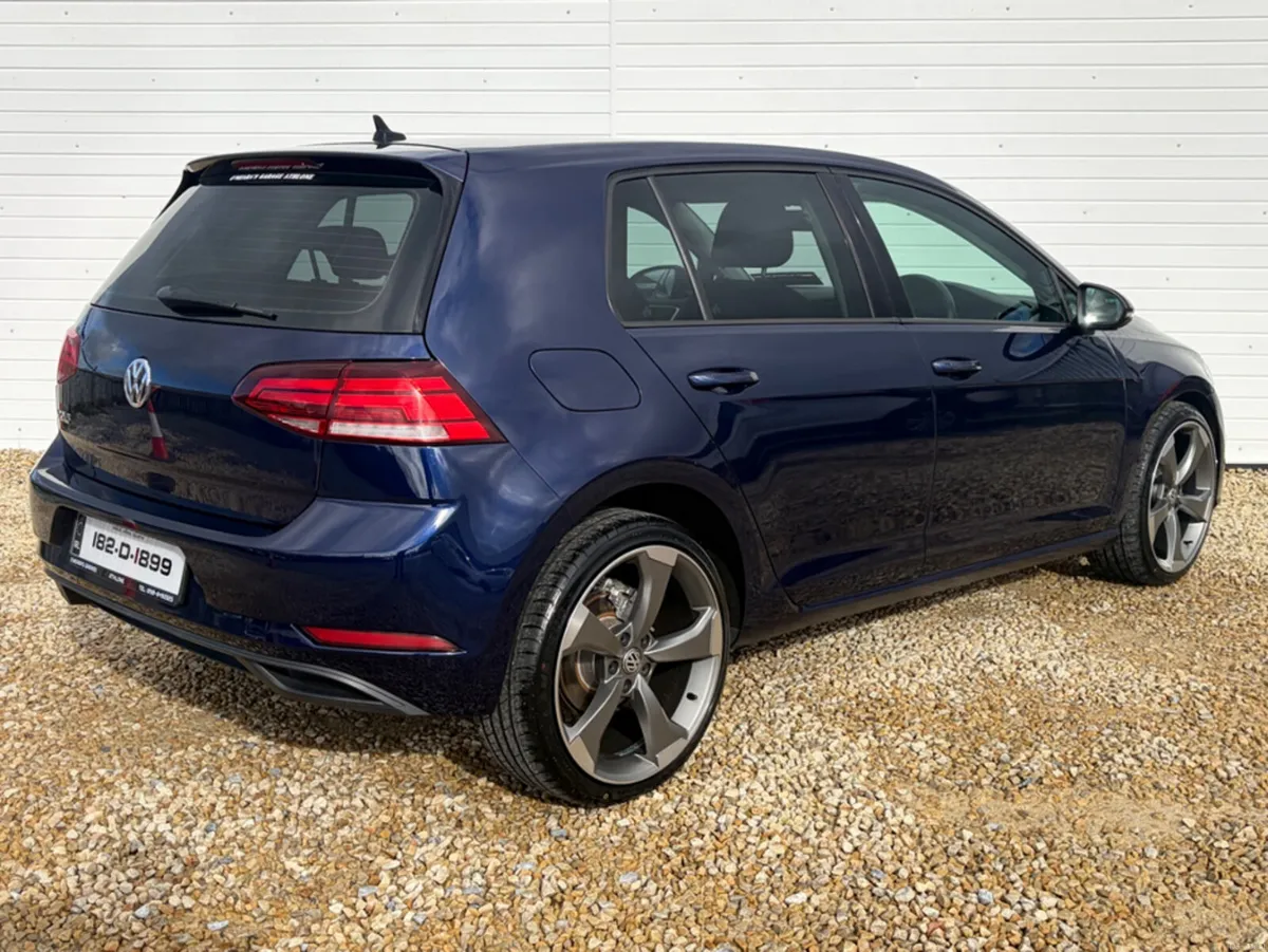 Volkswagen Golf TRENDLINE 1.6 TDI MANUAL 5SPEED 90 - Image 5
