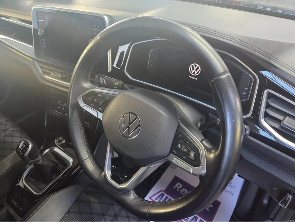 Volkswagen T-Roc R-LINE 2.0 TDI MANUAL 6SPEED FWD - Image 4