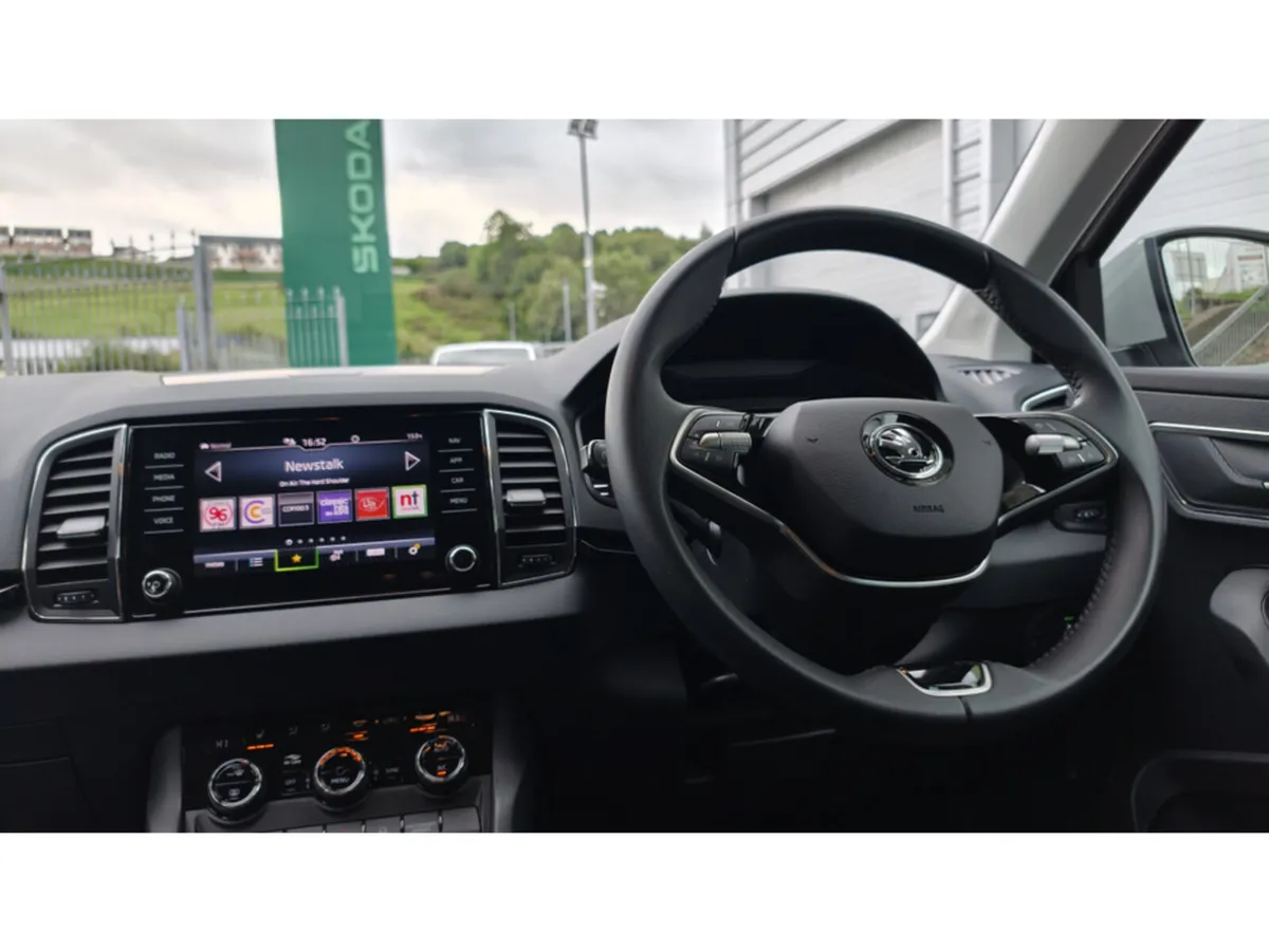 Skoda Karoq MIRIAN ALLOYS - HEATED SEATS - HEATED - Image 3