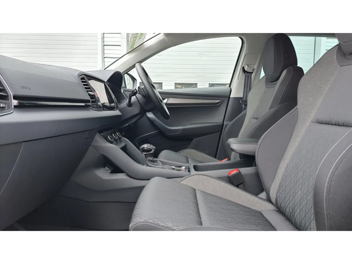 Skoda Karoq MIRIAN ALLOYS - HEATED SEATS - HEATED - Image 5