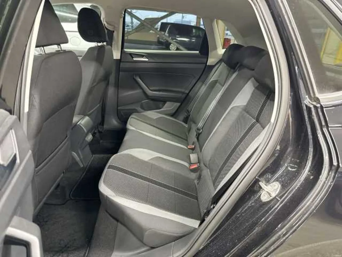 Volkswagen Polo Highline - Image 5