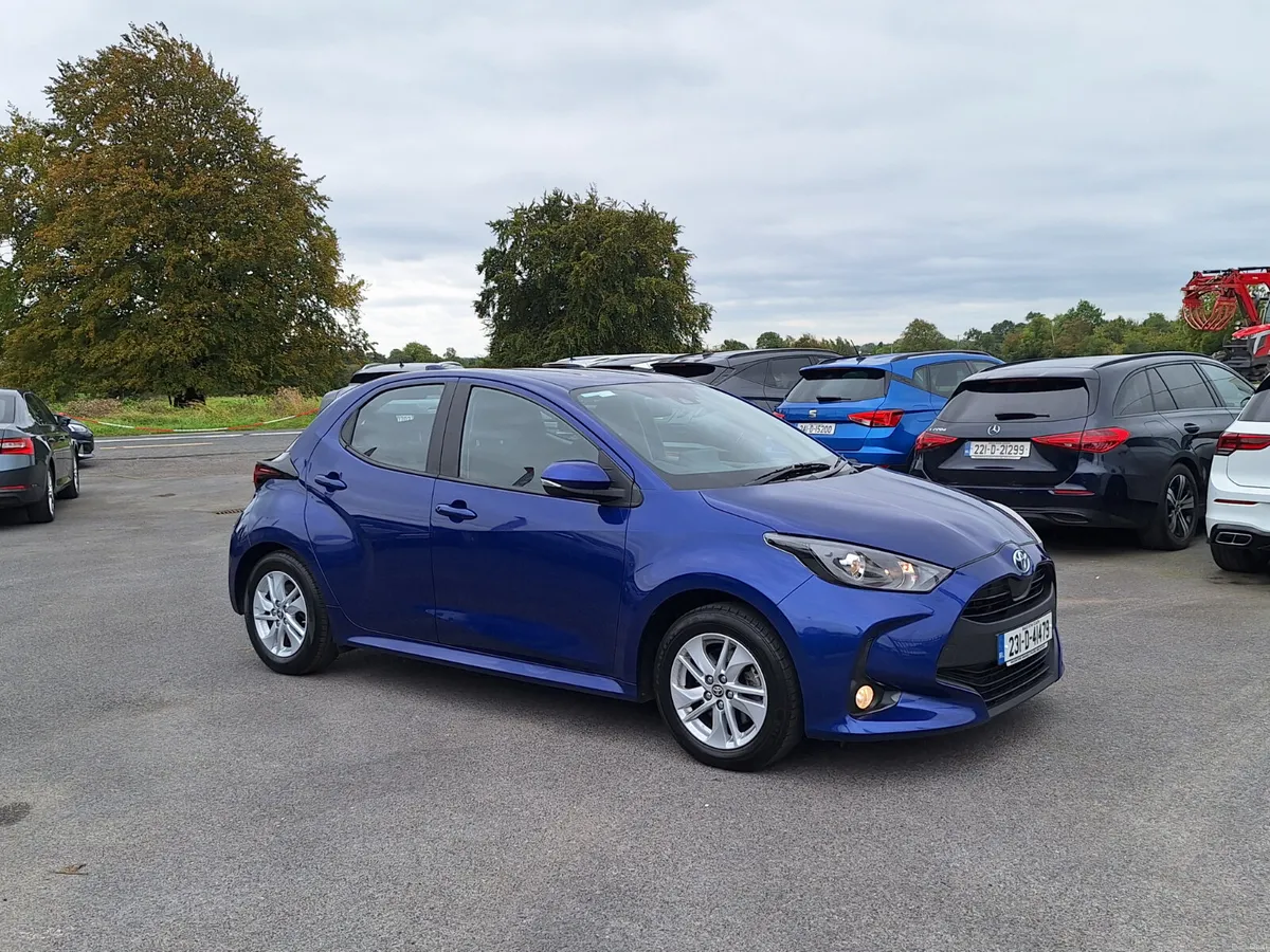Toyota Yaris 1.5 Hybrid Automatic *High Spec - Image 1