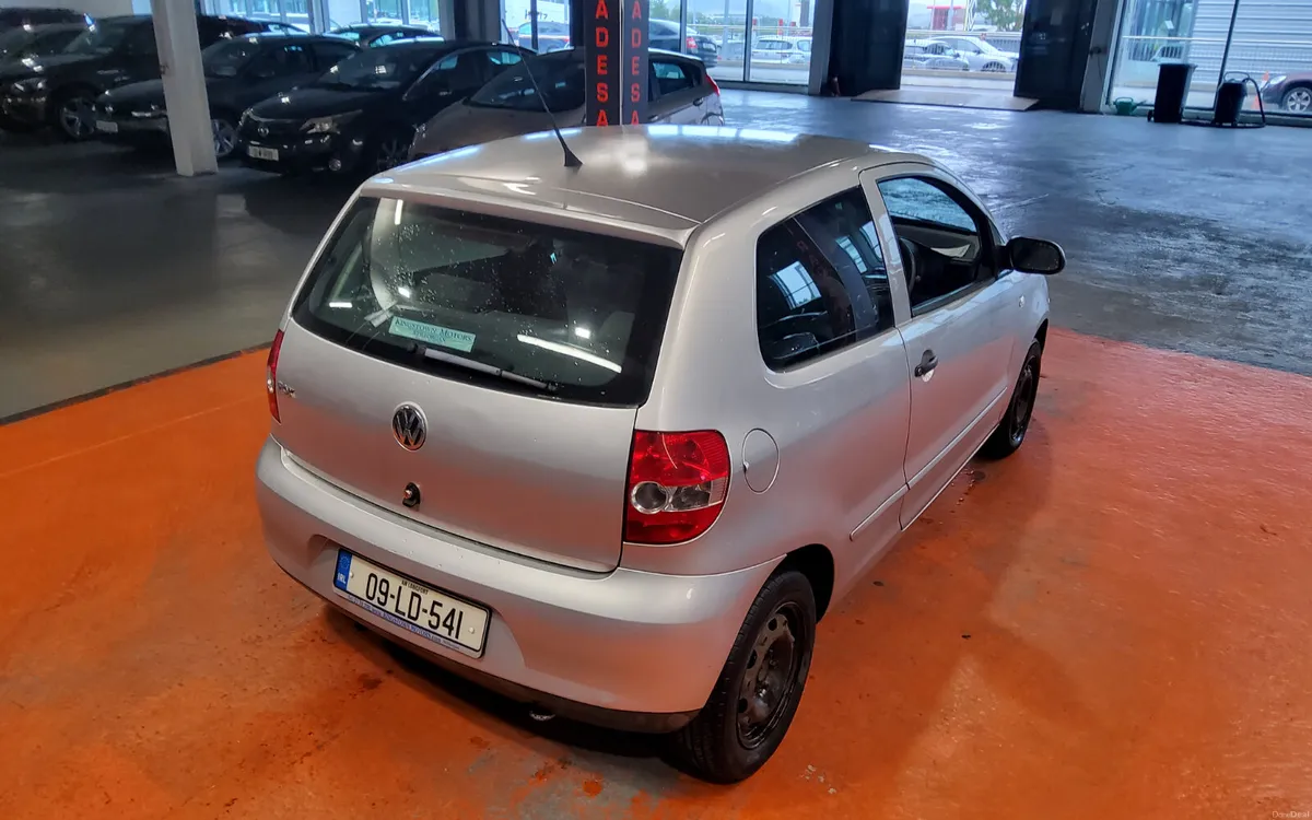 Volkswagen Fox 2009 - Image 2