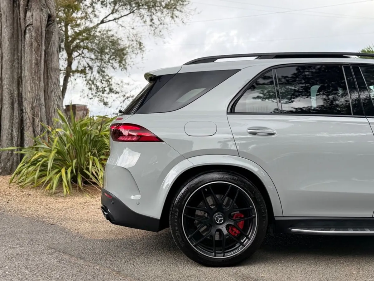 Mercedes-Benz GLE 53AMG Premium Plus Night Edition - Image 4