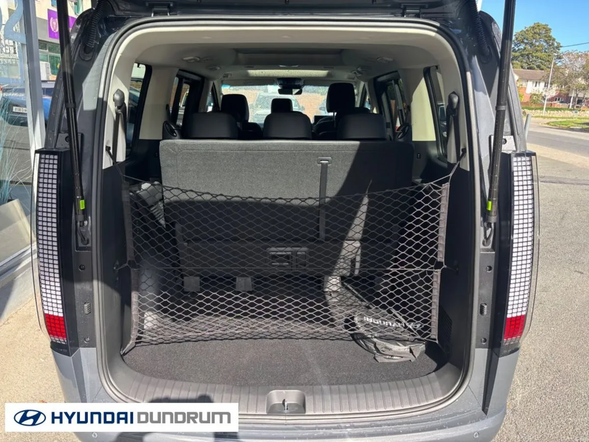 Hyundai Staria Electric 9 seater - Image 6