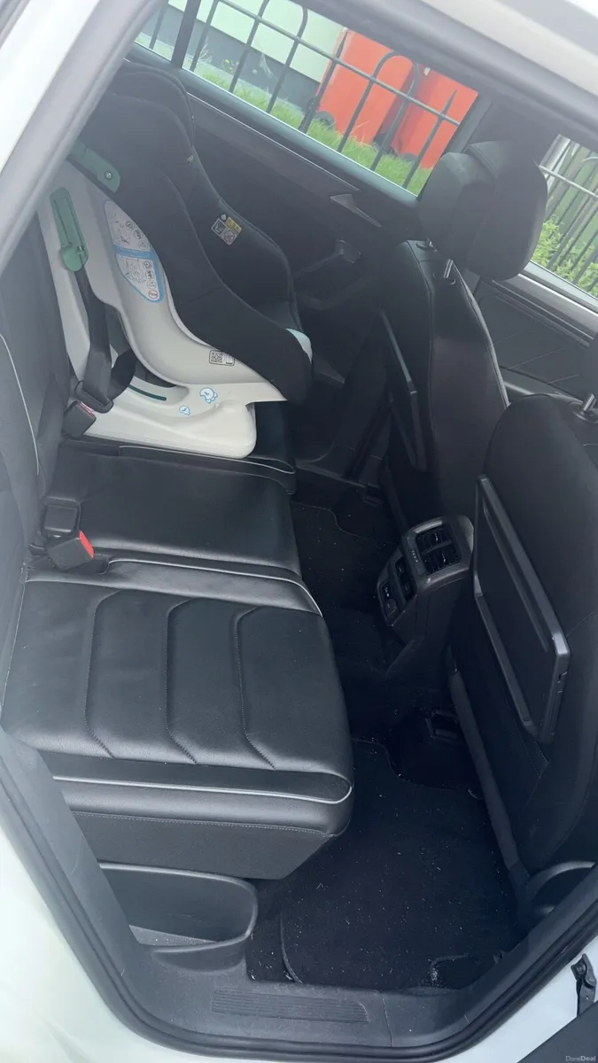 Volkswagen Tiguan 2018 - Image 2