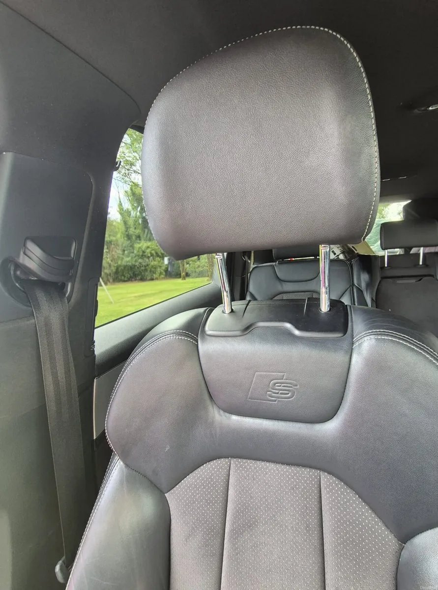 Audi Q7 - Image 5