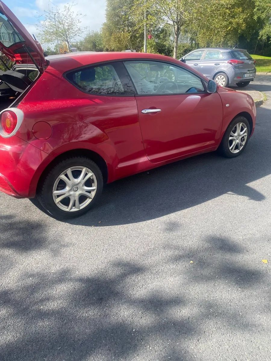 Alfa Romeo - Image 2