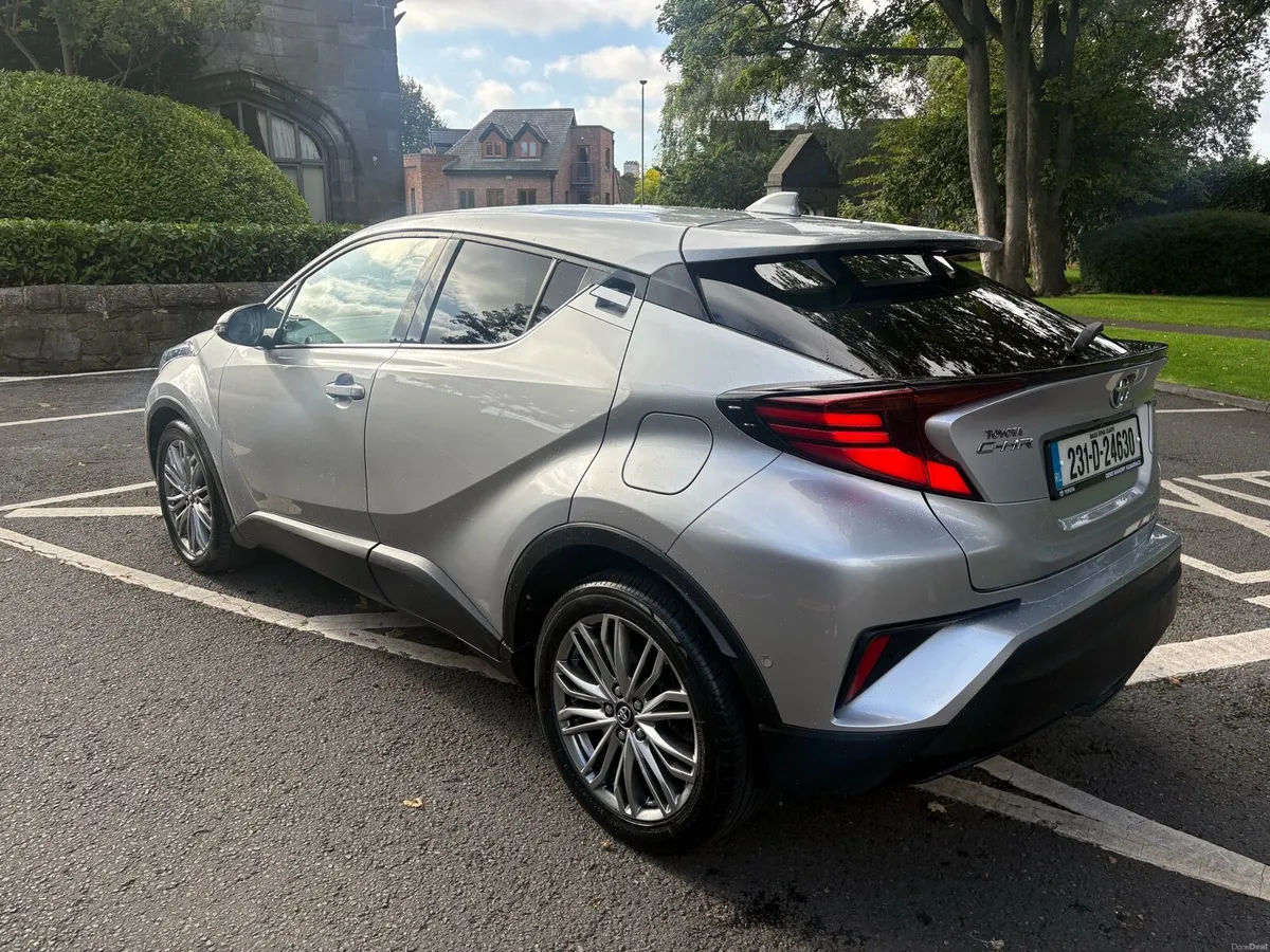 2023 Toyota CH-R Hybrid SOL Top Spec Irish - Image 5