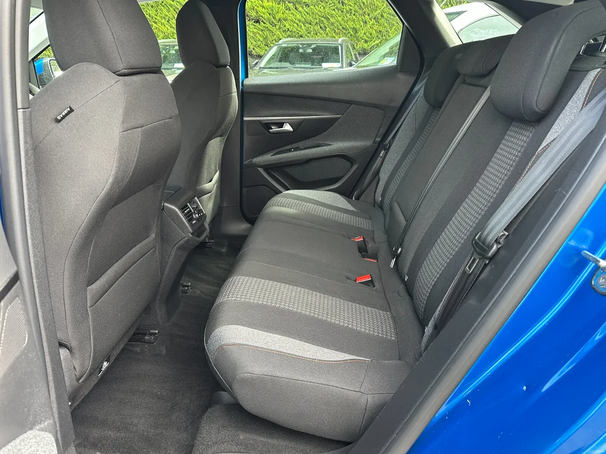 Peugeot 3008 1.2 PureTech 130bhp Active - Image 6