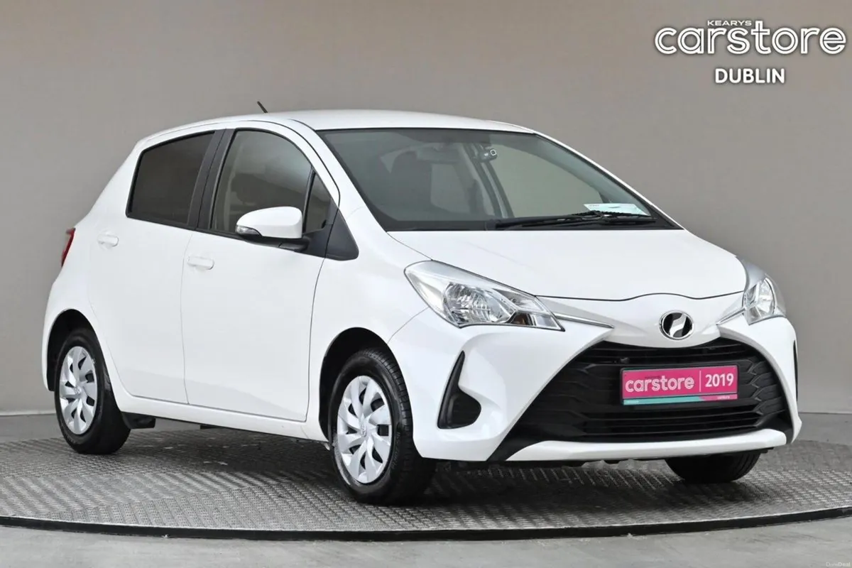 Toyota Vitz 1.0 VVT-I PETROL AUTO - Image 1