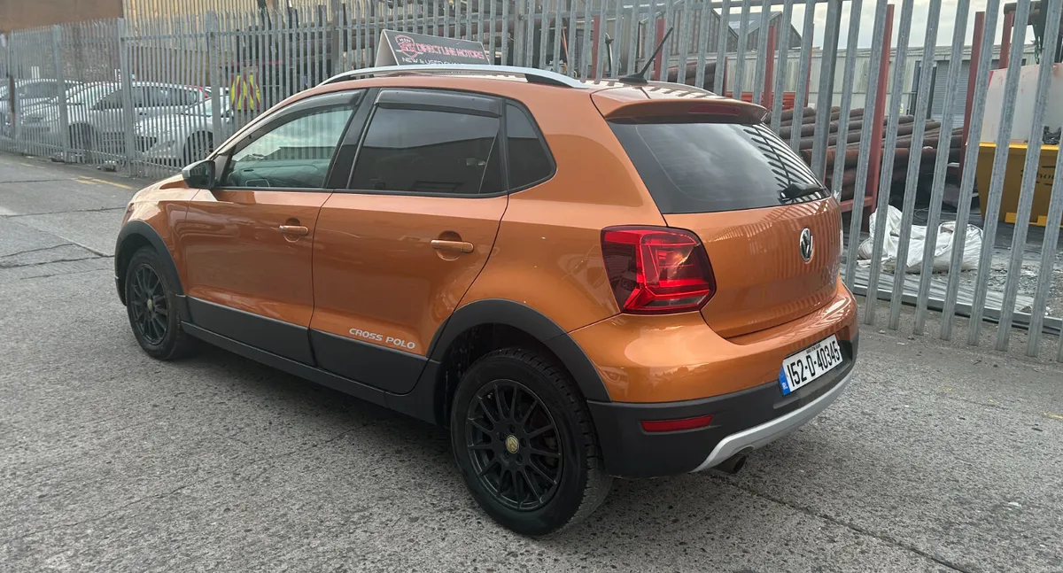 2015 VOLKSWAGEN POLO (AUTOMATIC) - Image 6