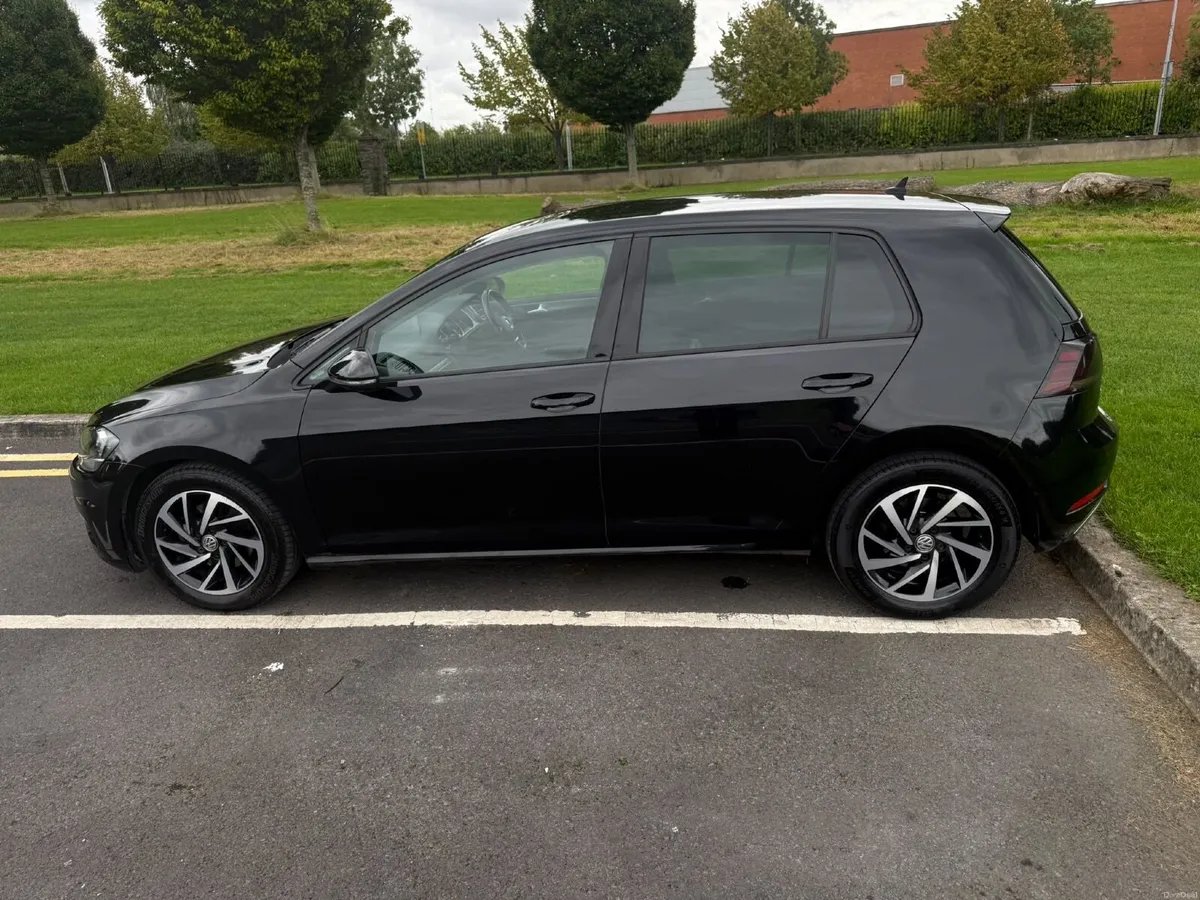 Volkswagen Golf 2019 - Image 3