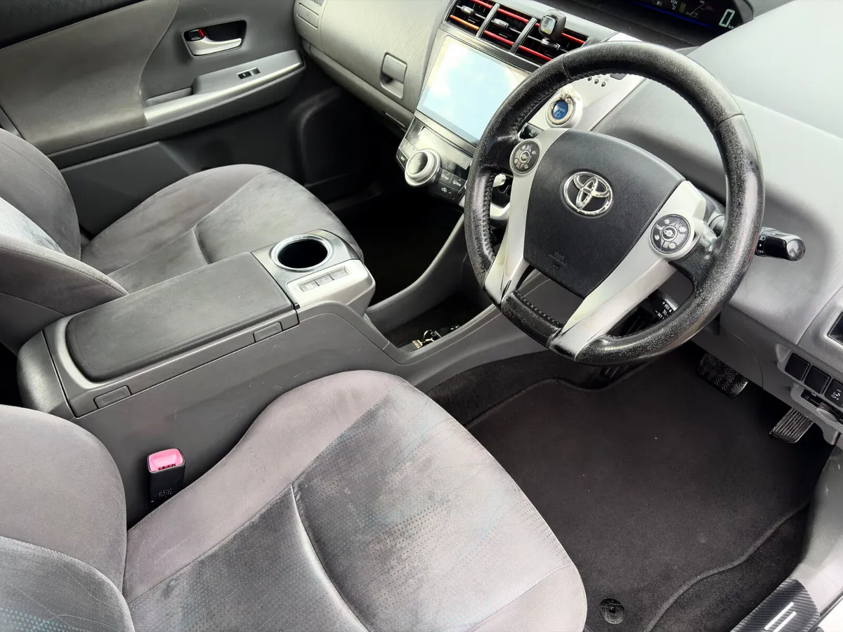 Toyota Prius 2012 1.8 Hybrid new nct 7/27 tax 7/27 - Image 2