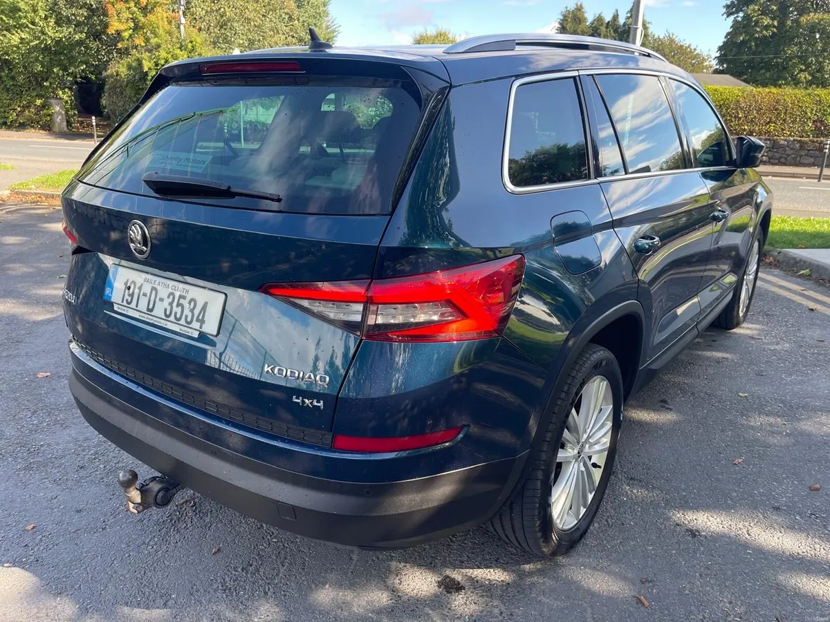 2019 Skoda Kodiaq Automatic 4X4 7 Seats Sunroof - Image 5