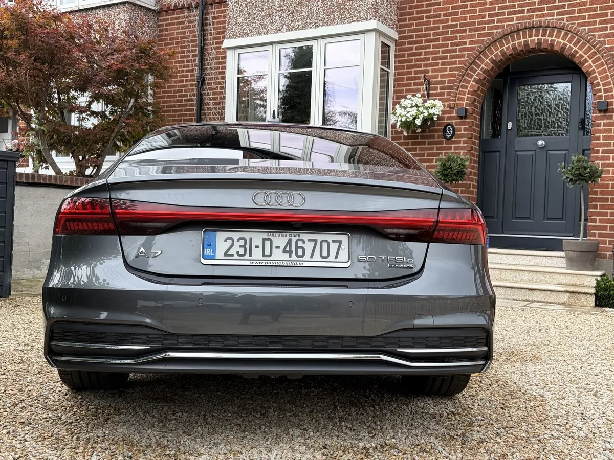 Audi A7 2023 2L Petrol TFSIe S Line Plug-In Hybrid - Image 3