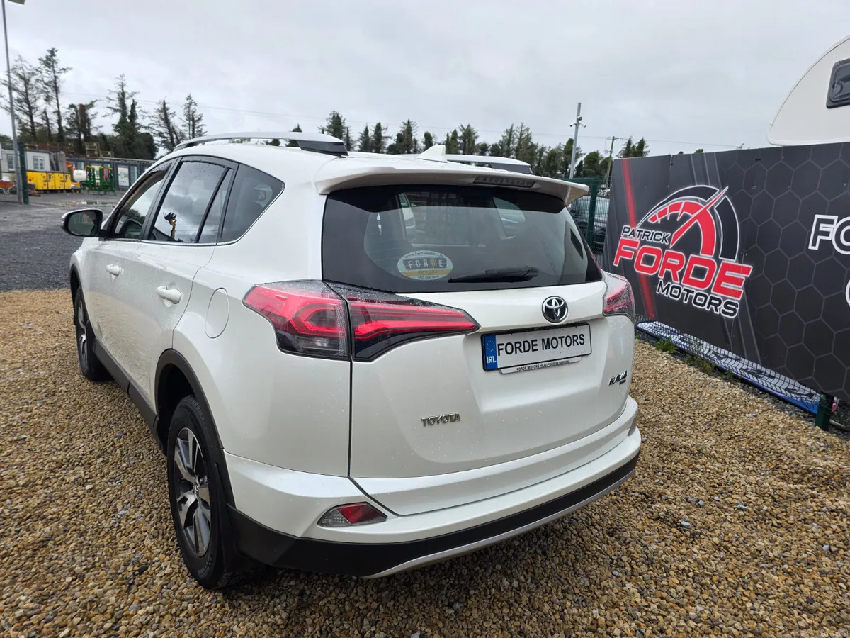 Toyota RAV4 2016 - Image 3