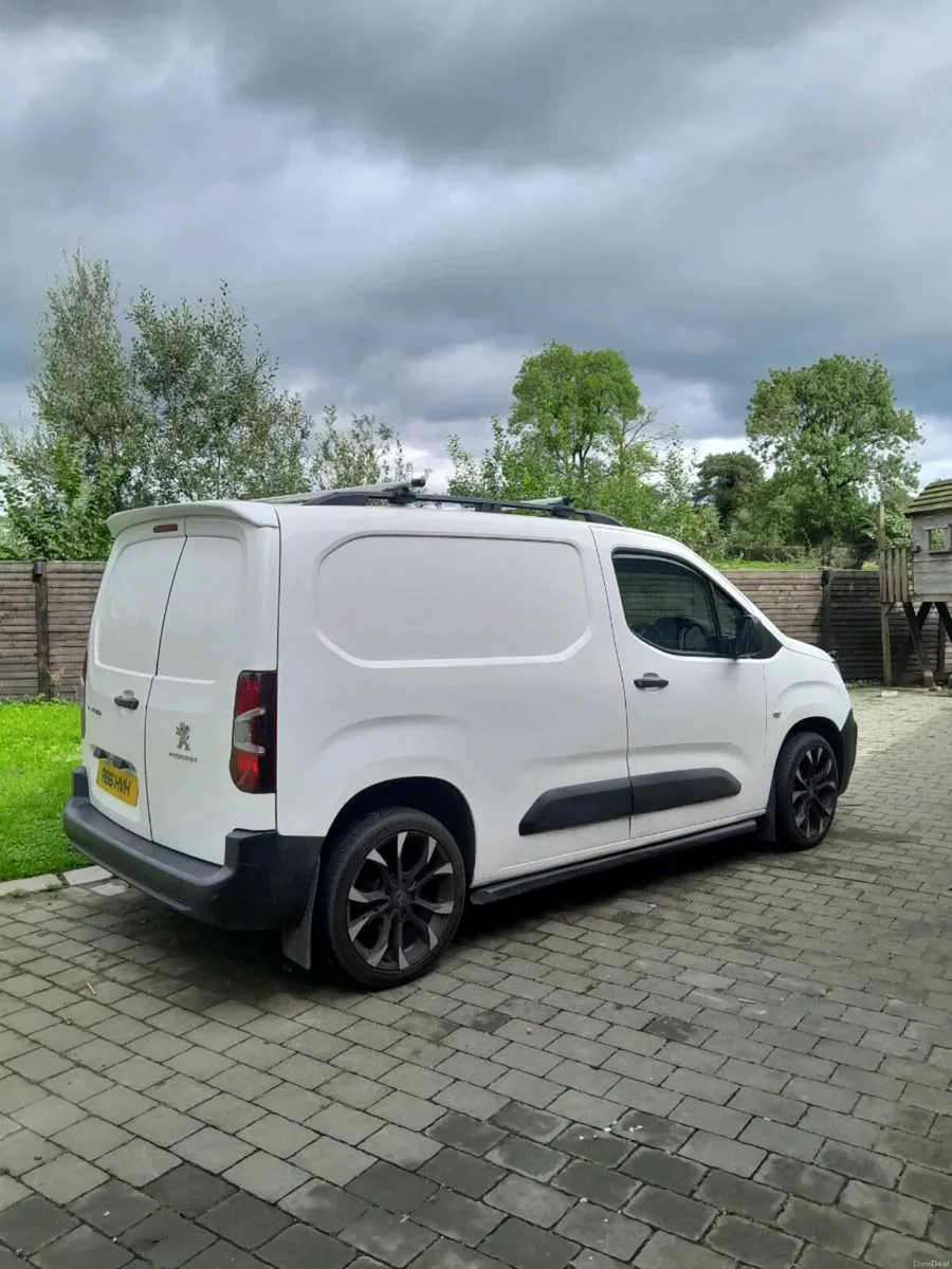 2019 PEUGEOT PARTNER 1.6 HDI - Image 2