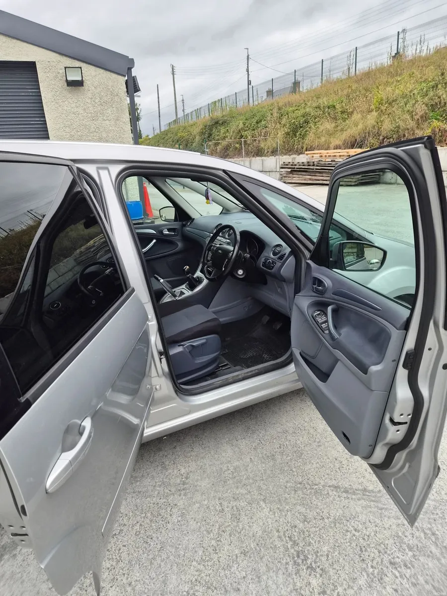 Ford Galaxy 2008 - Image 4