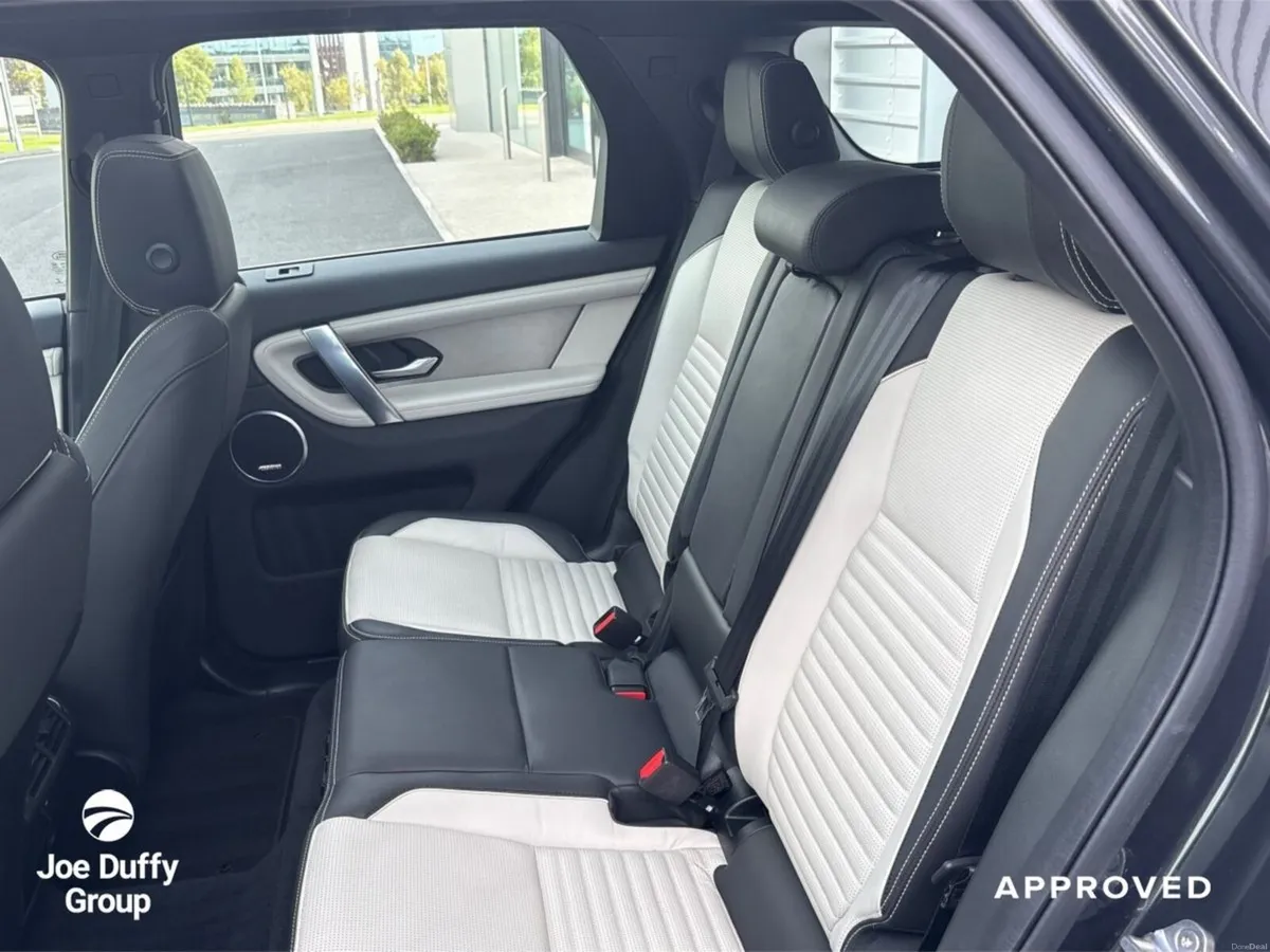 Land Rover Discovery Sport Dynamic HSE P300 - Image 5