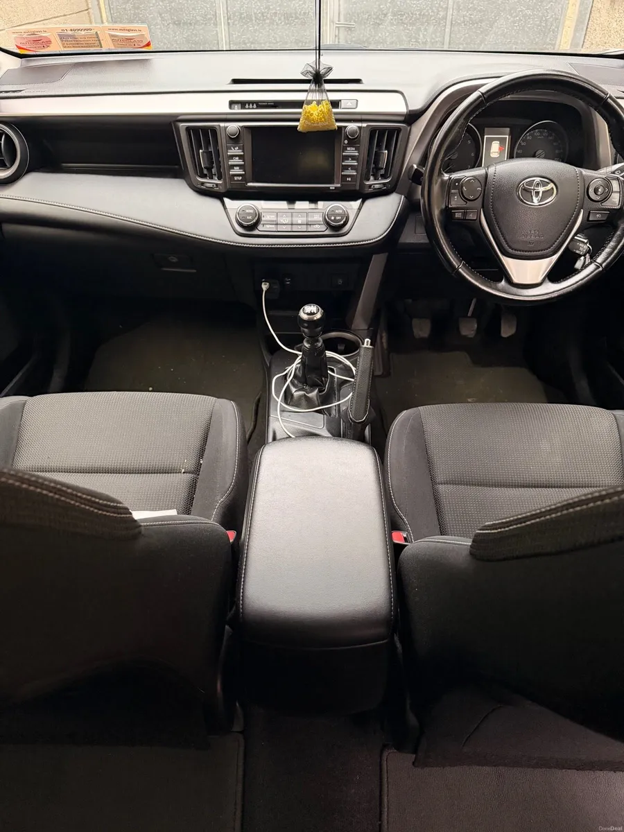 Toyota rav 4 - Image 4