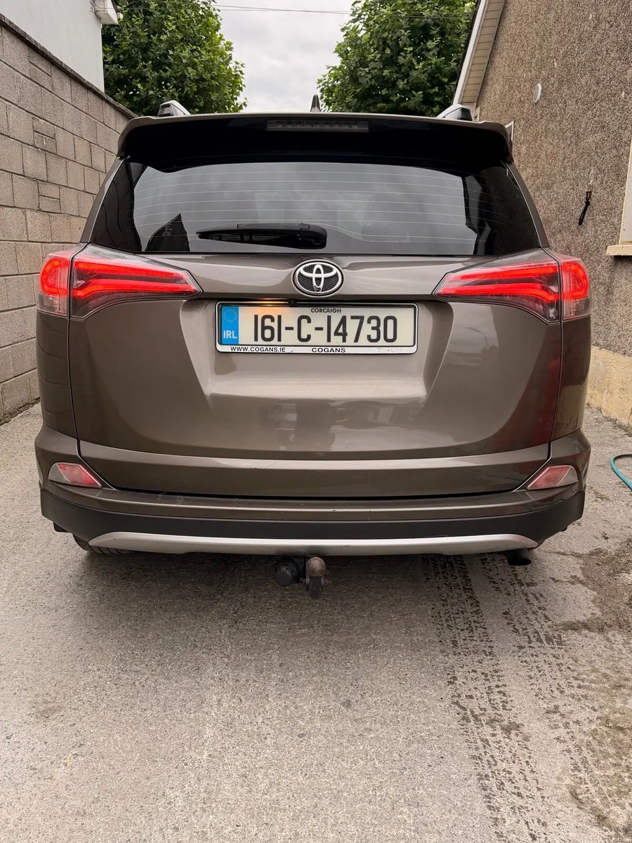 Toyota rav 4 - Image 3