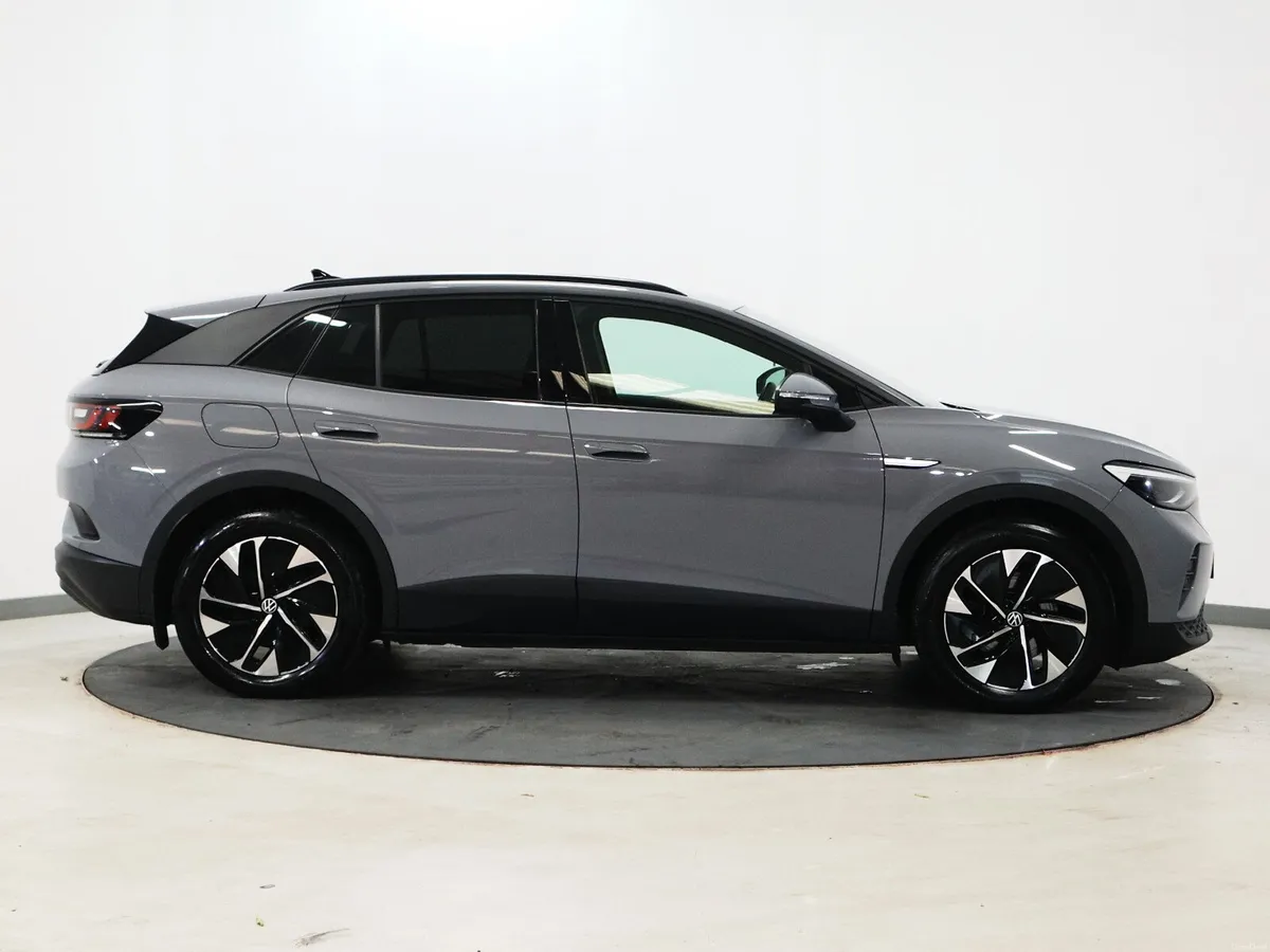 *53* 2023 Volkswagen ID.4 PURE LIFE - Image 2
