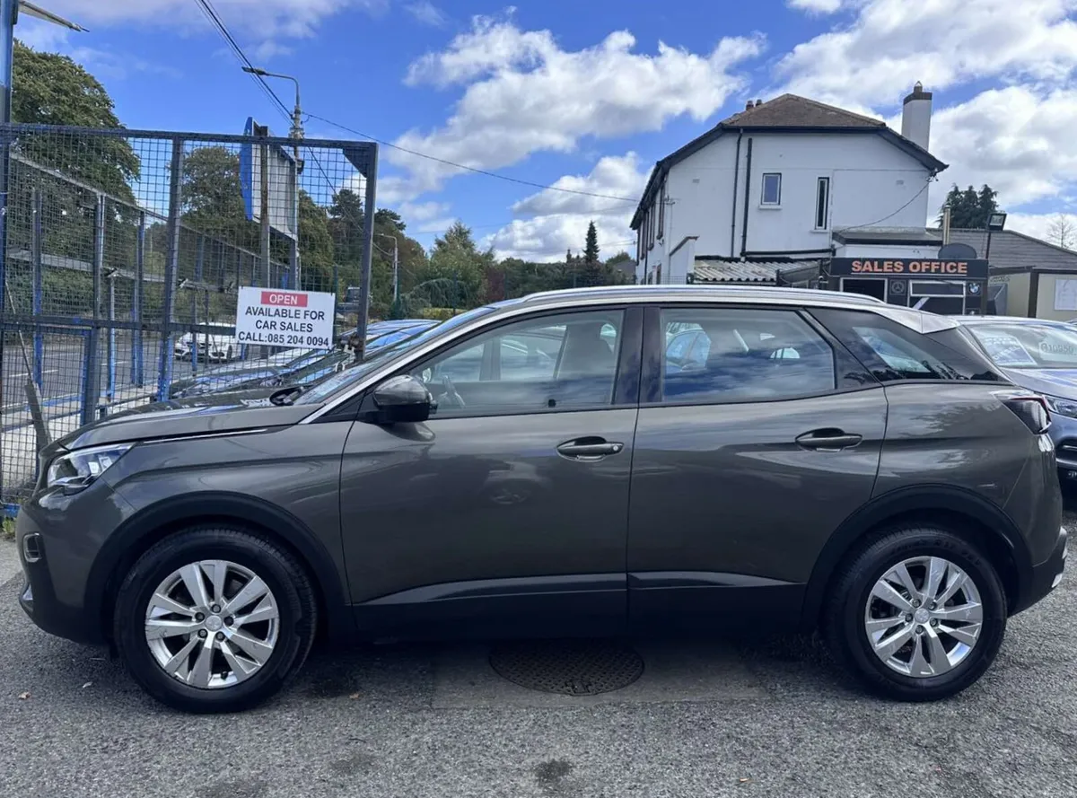 172 Peugeot 3008 1 owner! - Image 3