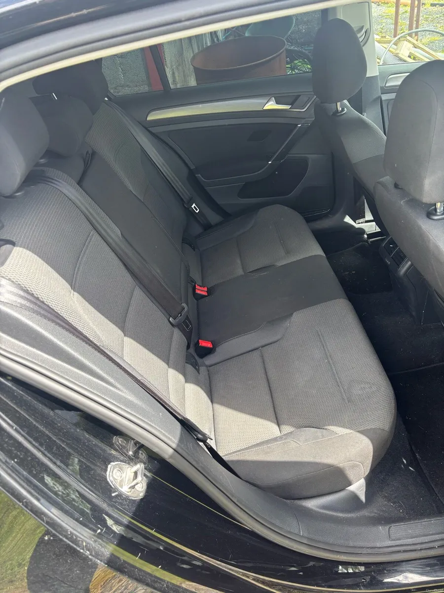 Volkswagen Golf - Image 5