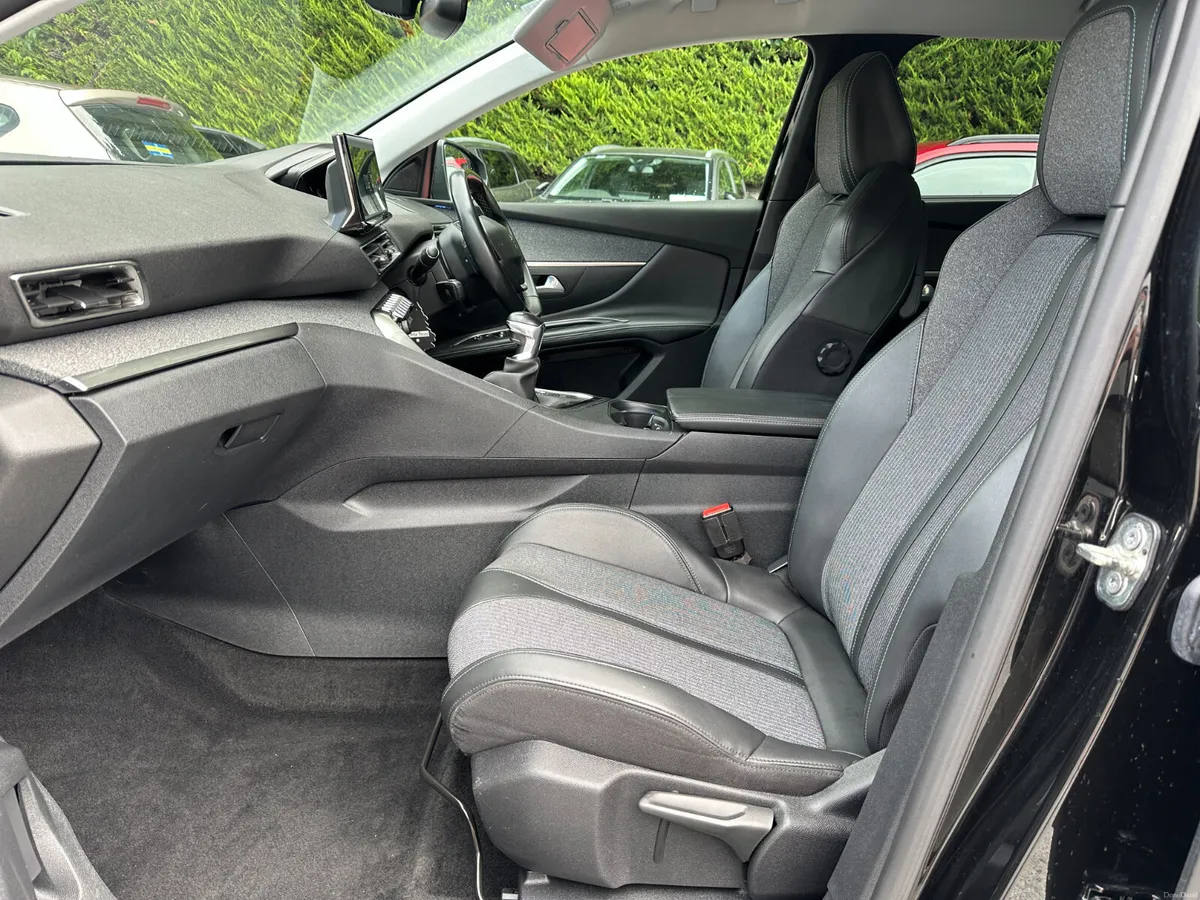 Peugeot 5008 1.5 BlueHDi 130bhp Allure - Image 5