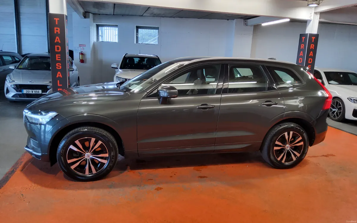 Volvo XC60 2021 - Image 6