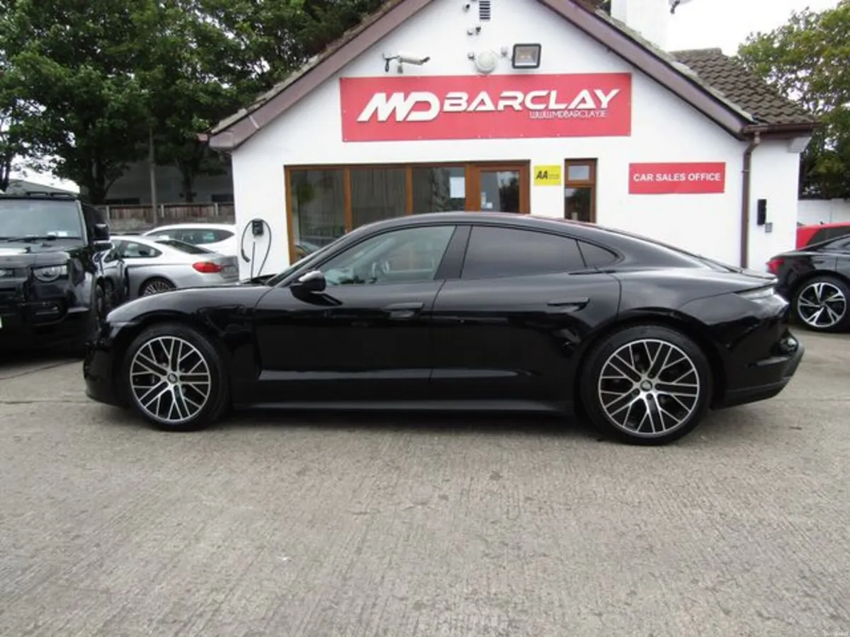 Porsche Taycan BASE - Image 4