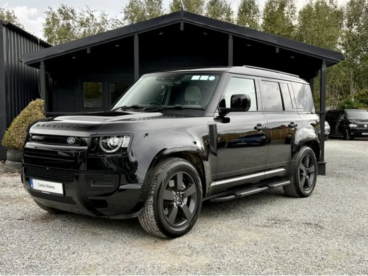 Land Rover Defender 110 X-DYNAMIC SE P300E - Image 3