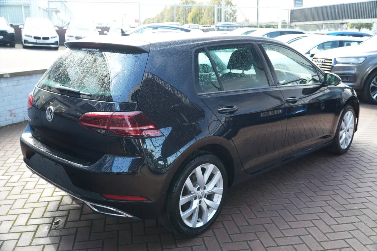 2018 VOLKSWAGEN GOLF 1.4 PETROL 5 DOOR HATCHBACK - Image 4