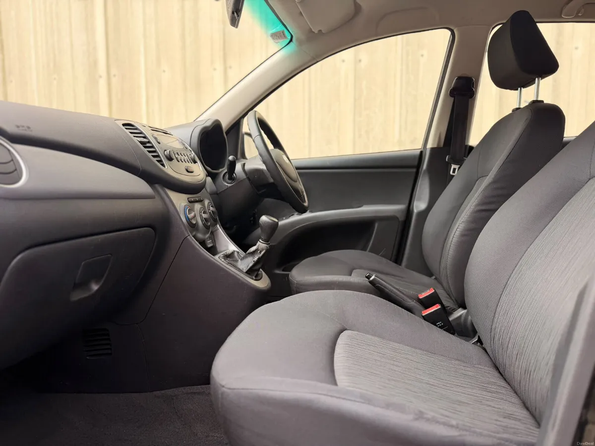 Hyundai i10 2013///IDEAL STARTER CAR/// - Image 4