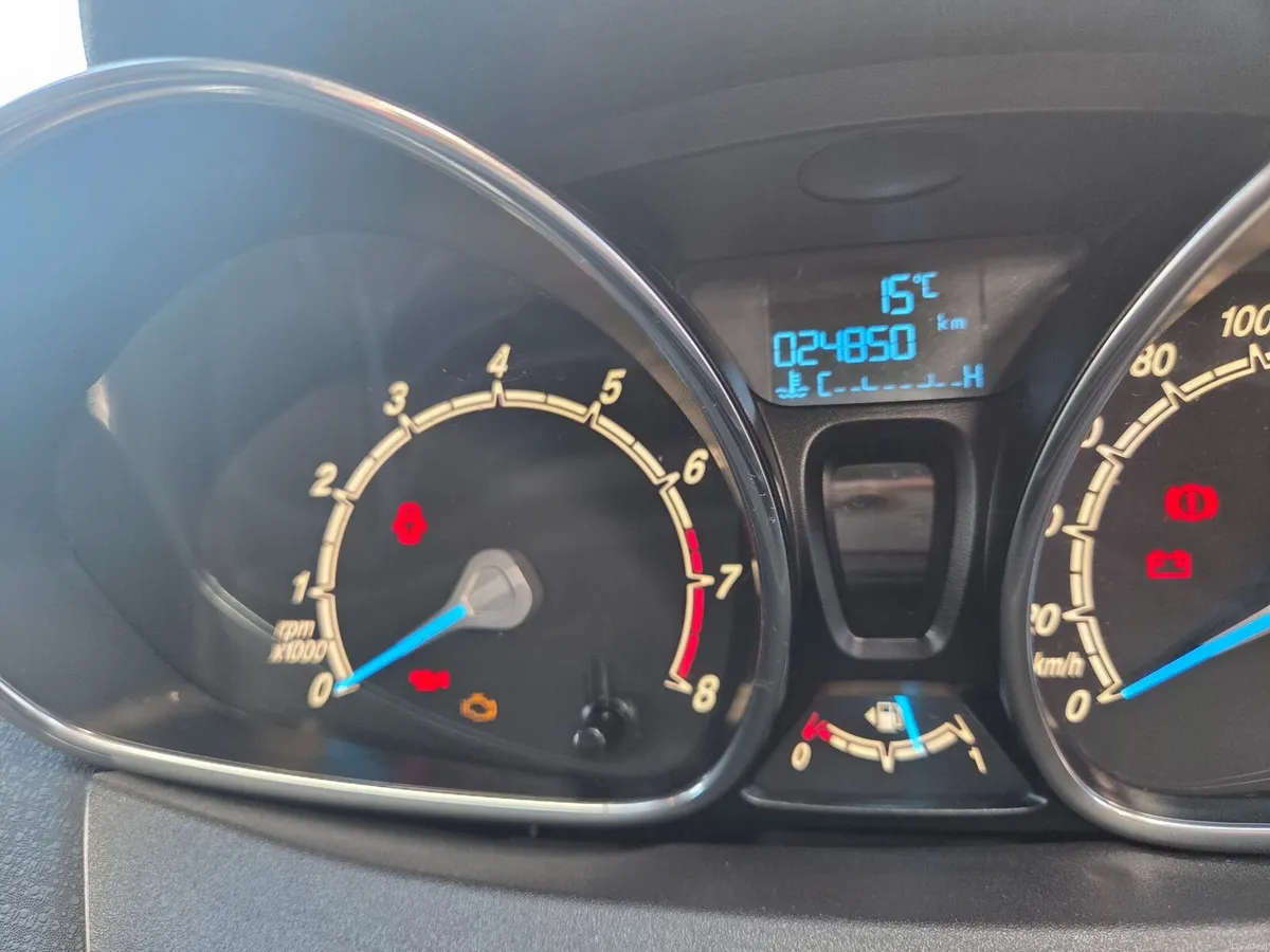 Ford Fiesta 2016 5 Door Hatchback Petrol - Image 6