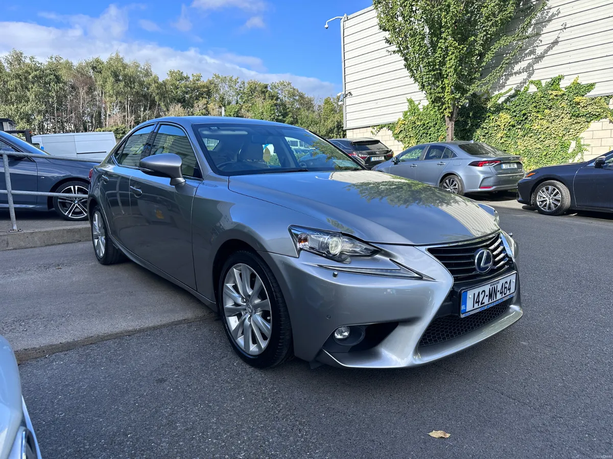 Lexus IS300H 2.5 Hybrid Executive, 2014 - Image 4