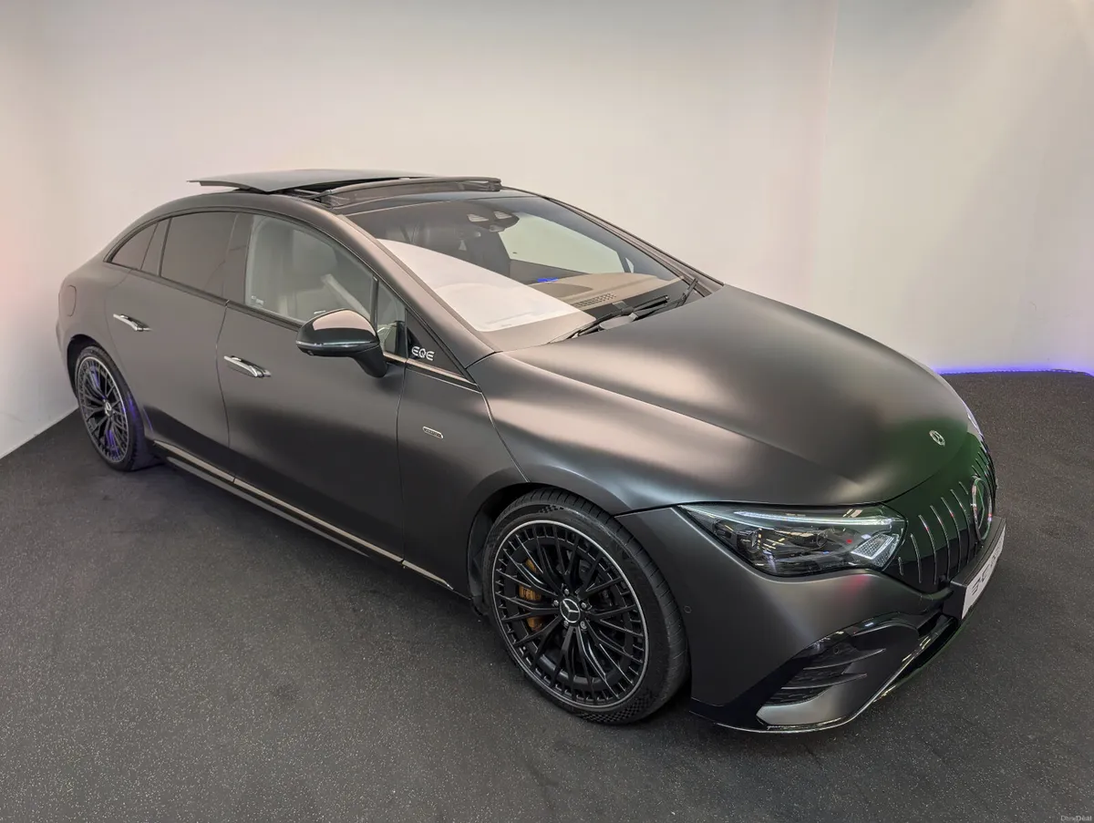 EQE 53 4MATIC + NIGHT EDITION - Image 4