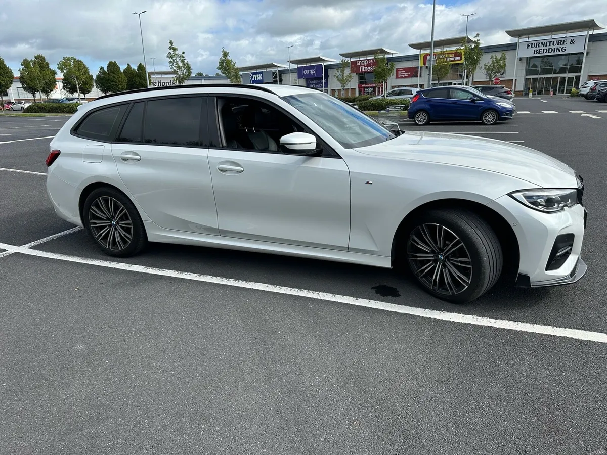 BMW 330e M Sport 2021 G21 - Image 3