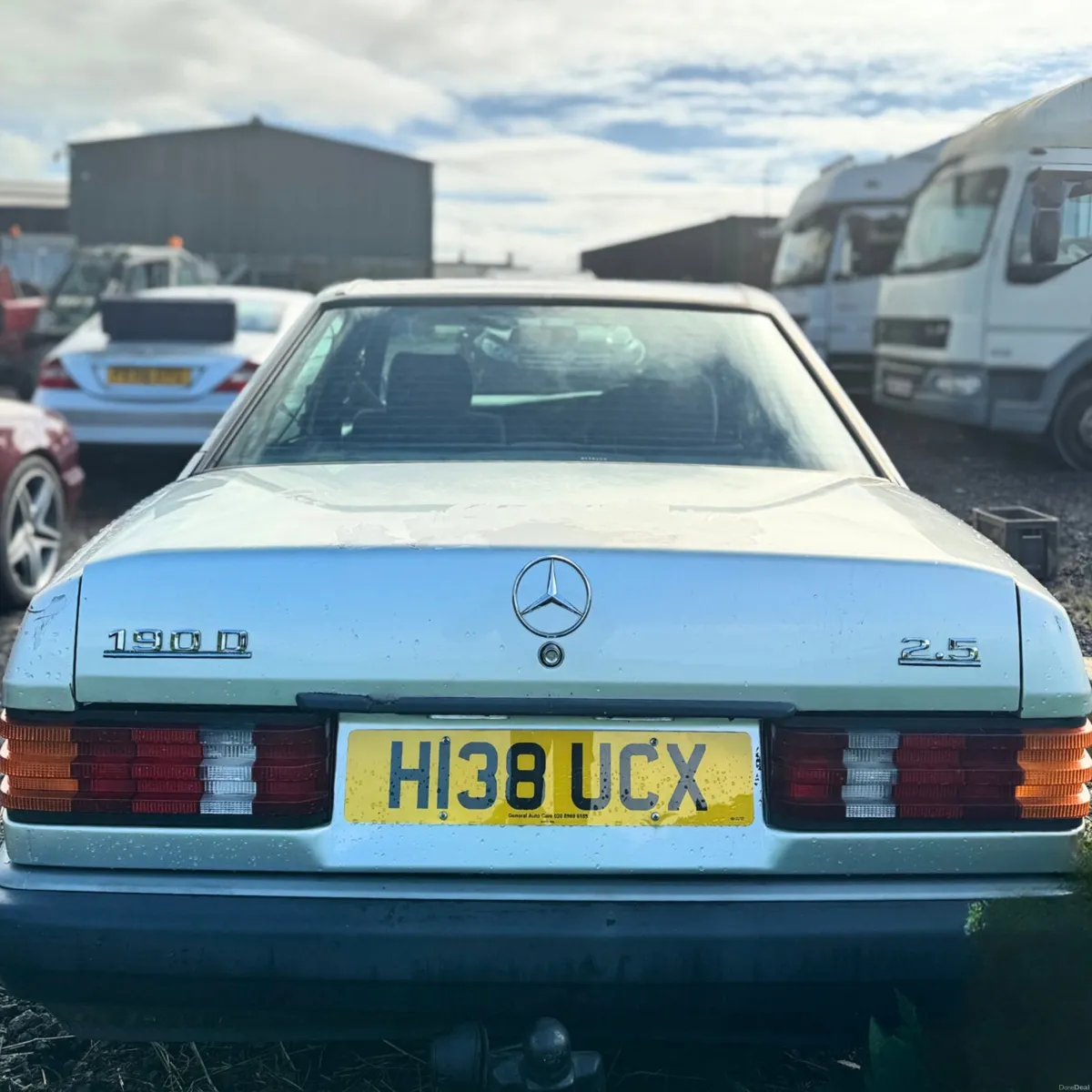 Classic 1990 Mercedes 190 D 2.5 Automatic - Image 4