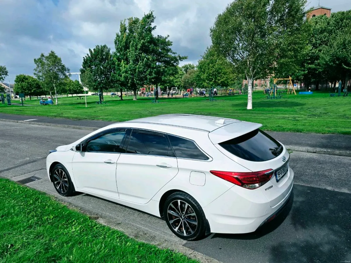 2016 hyundai i40 n.c.t8-27 tax8-27 - Image 4