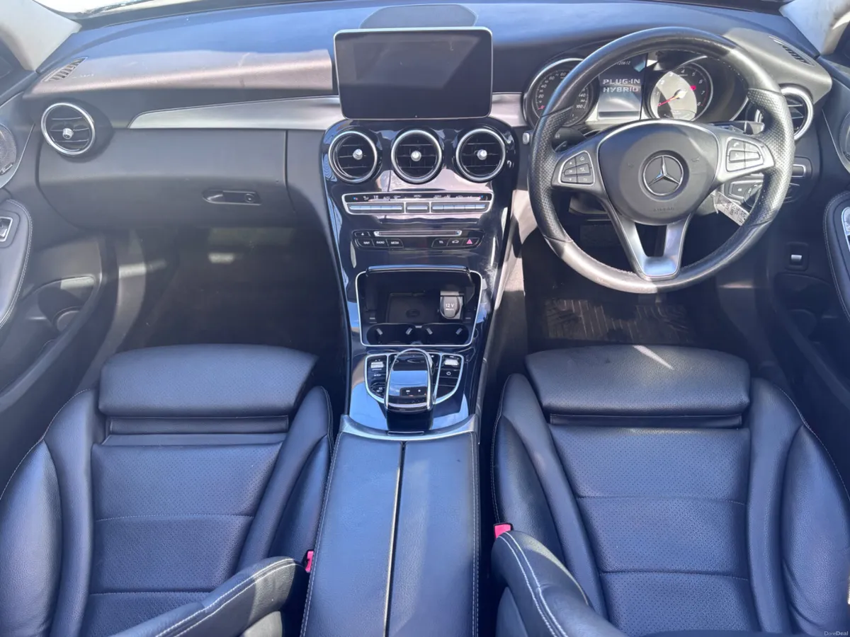 MERCEDES BENZ C350e  PREMIUM PLUS // PAN SUNROOF - Image 2