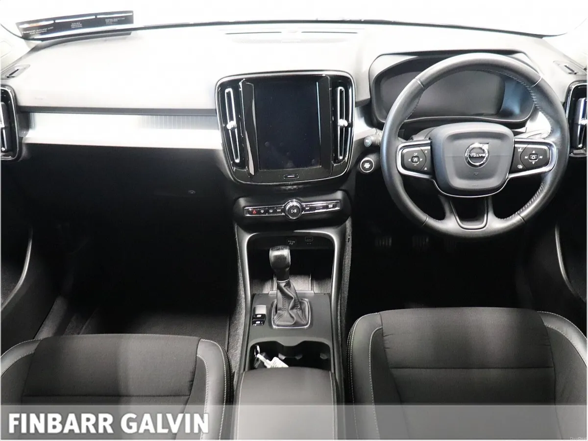 Volvo XC40 T3 - Image 4