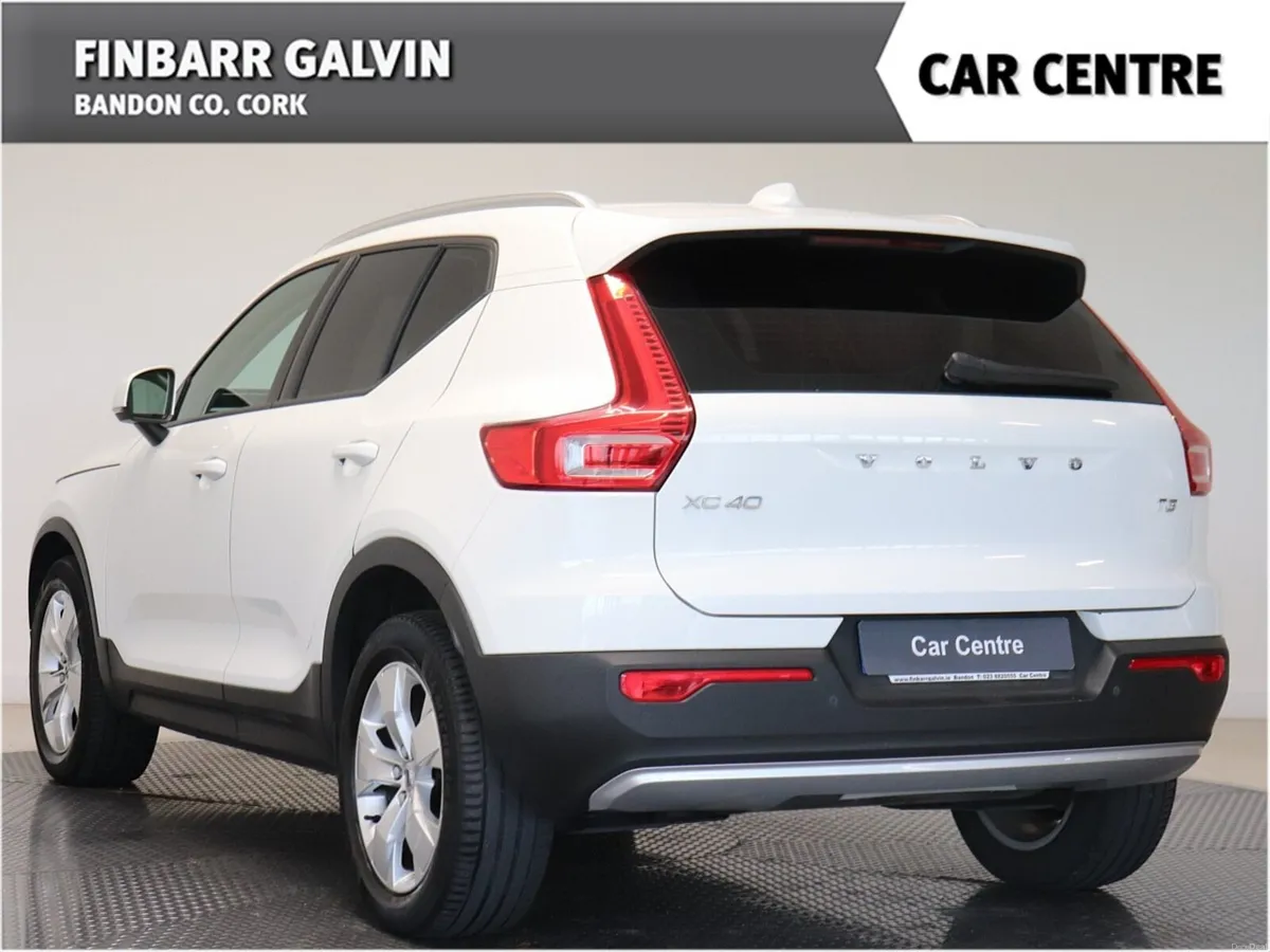 Volvo XC40 T3 - Image 2