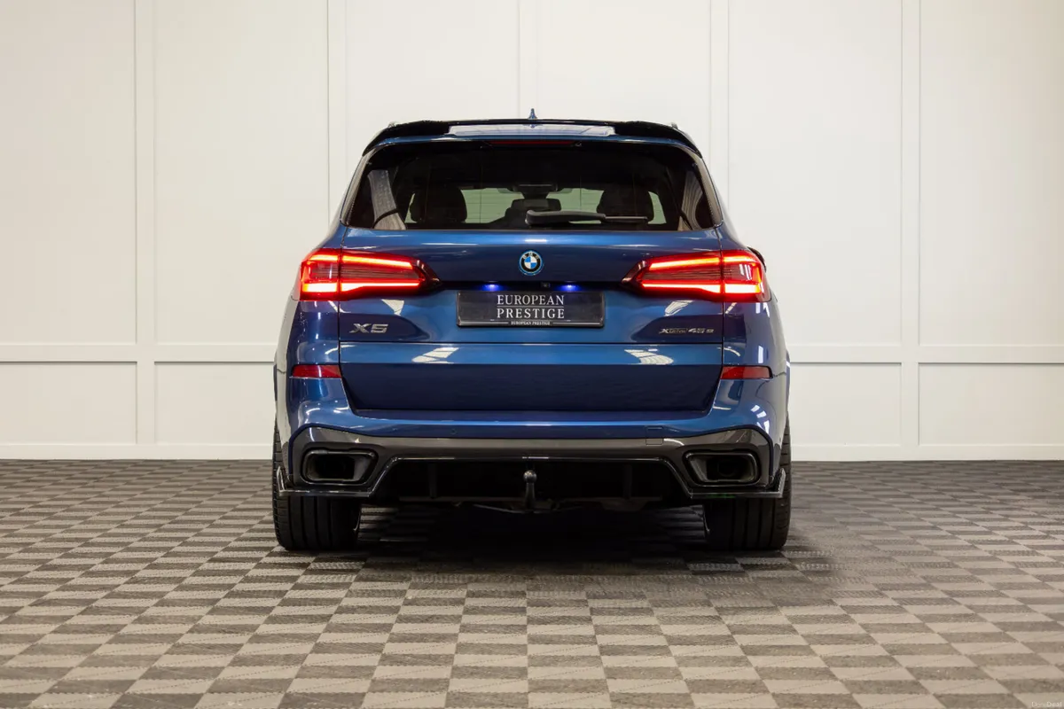 2022 BMW X5 X-Drive 45e M-Sport - Image 5