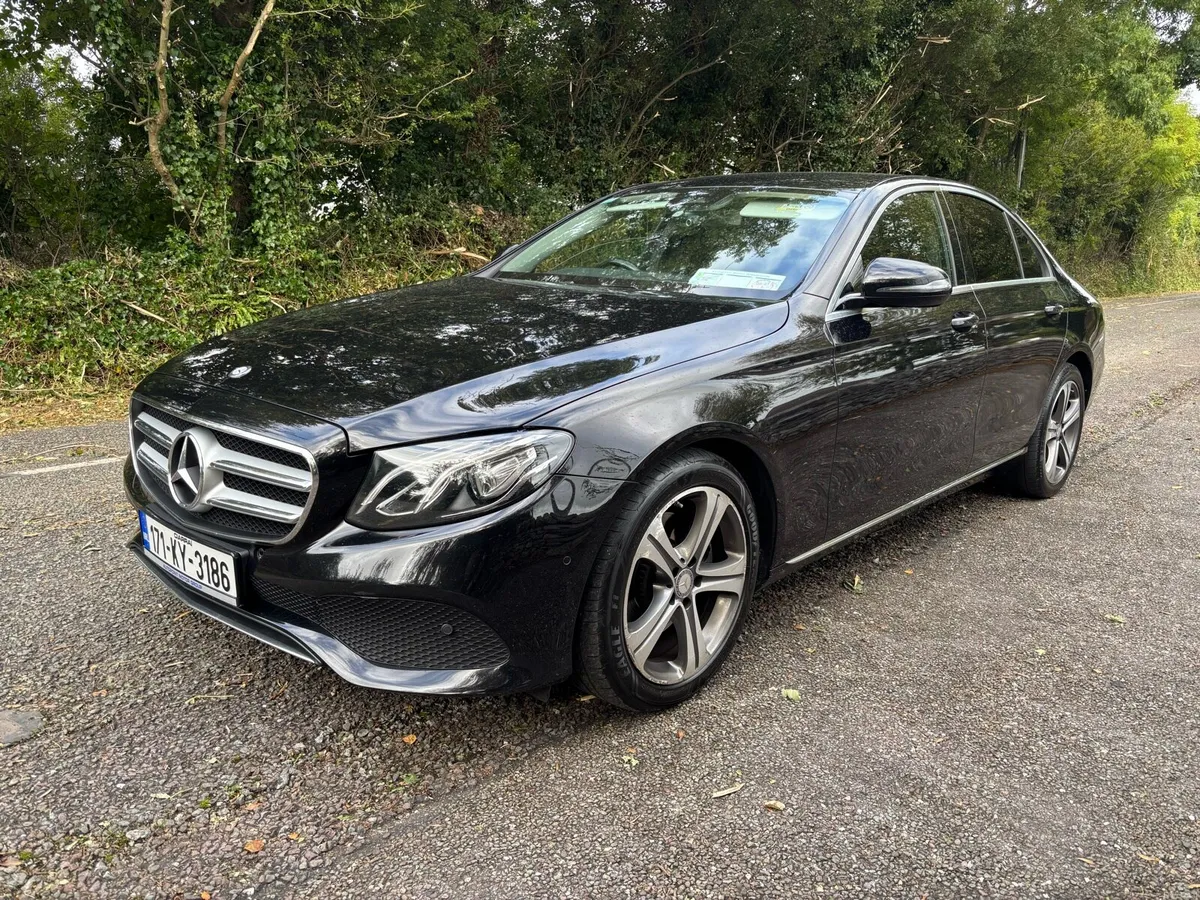 171 MERCEDES E-CLASS E220D AVANTGARDE - Image 1