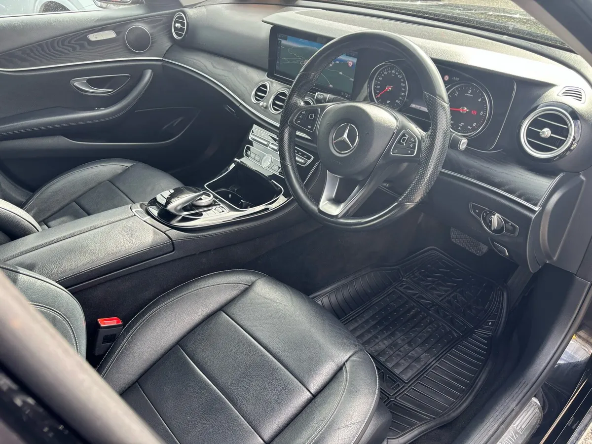 171 MERCEDES E-CLASS E220D AVANTGARDE - Image 6